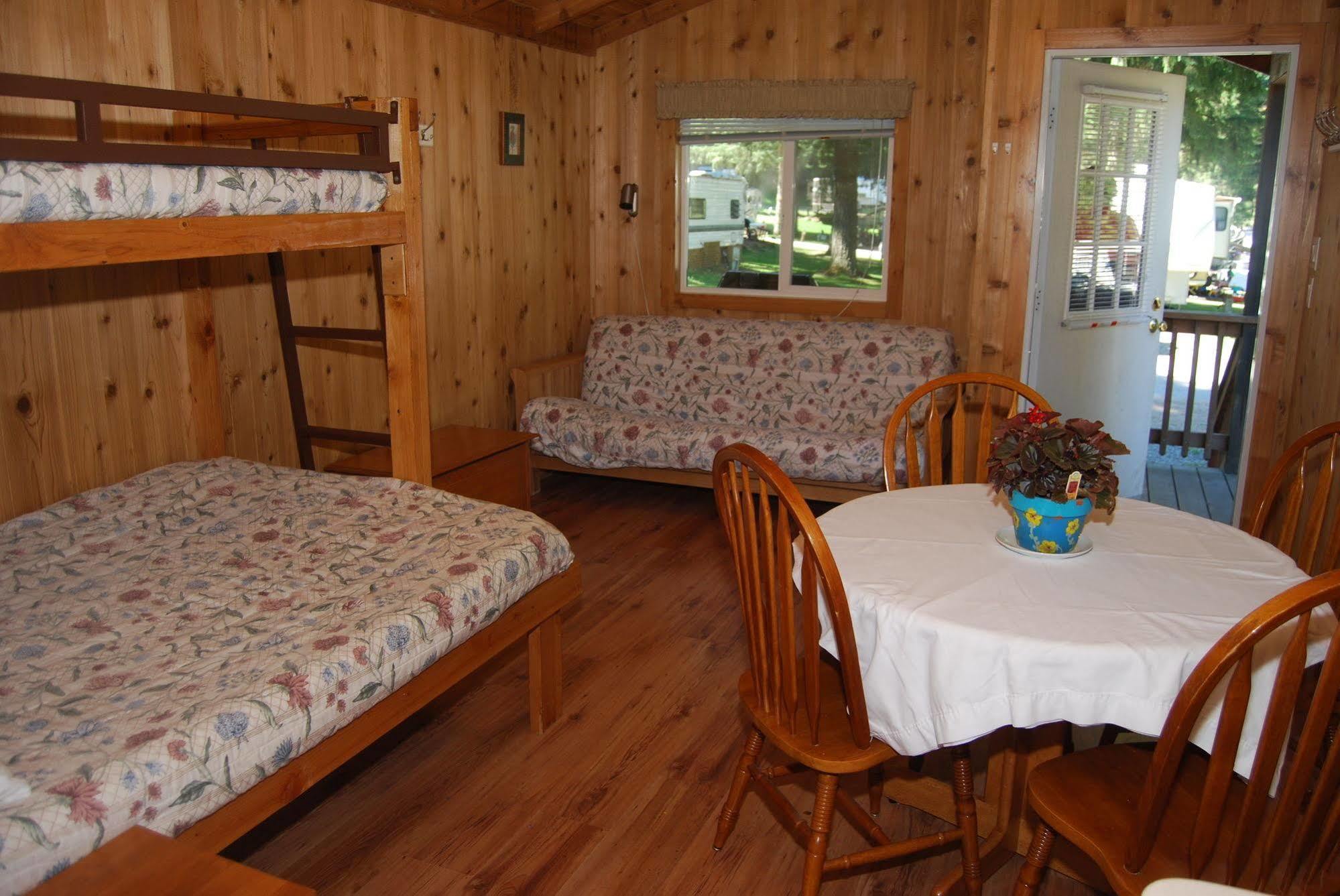 Thunderbird Rv & Camping Resort 门罗 外观 照片